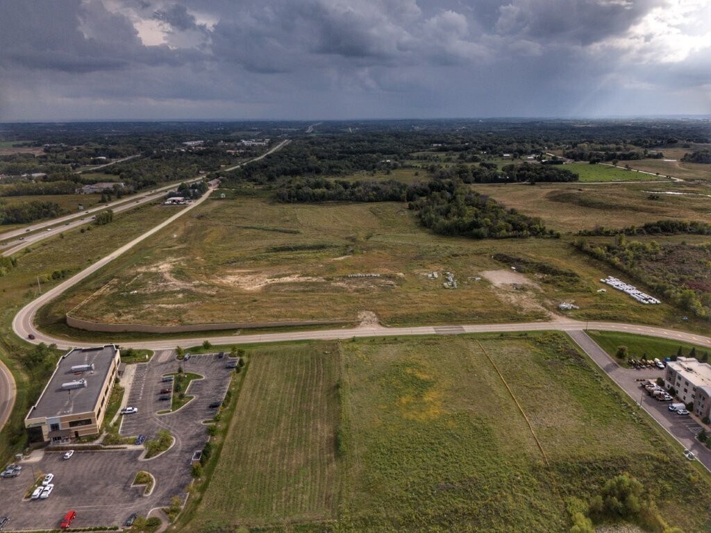 SWQ of I-35 and CR-70, Lakeville, MN à vendre Photo du bâtiment- Image 1 de 5