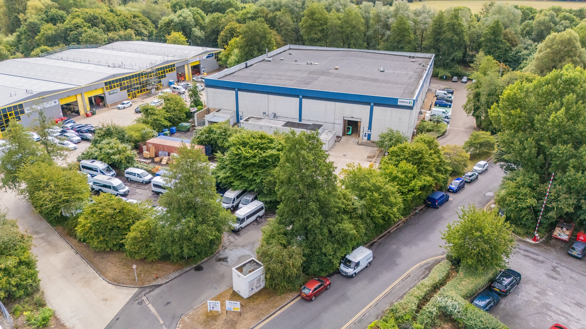 Westmead Dr, Swindon for sale Primary Photo- Image 1 of 11