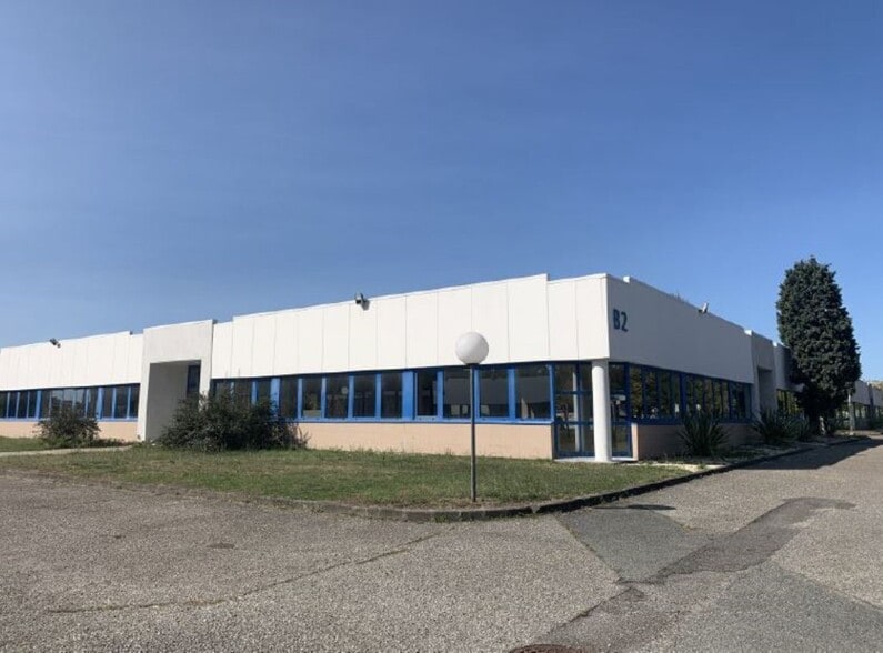 Office in Mérignac for lease - Building Photo - Image 1 of 6