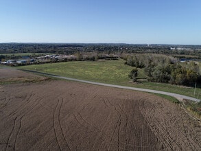 E Gilman Rd, Lansing, KS - Aerial  map view