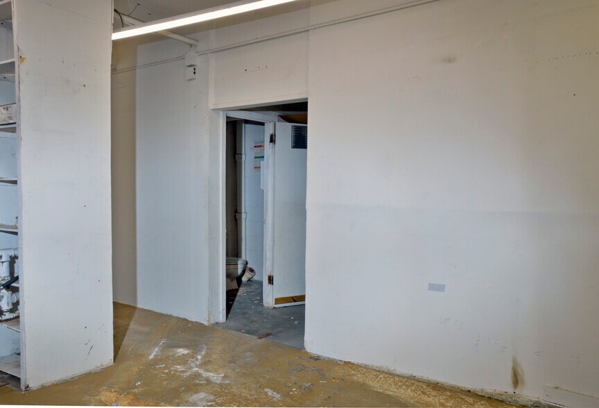 4850 37th Ave S, Seattle, WA à louer - Photo du bâtiment - Image 3 de 21