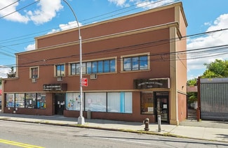Plus de détails pour 7252 Metropolitan Ave, Middle Village, NY - Commerce de détail à louer