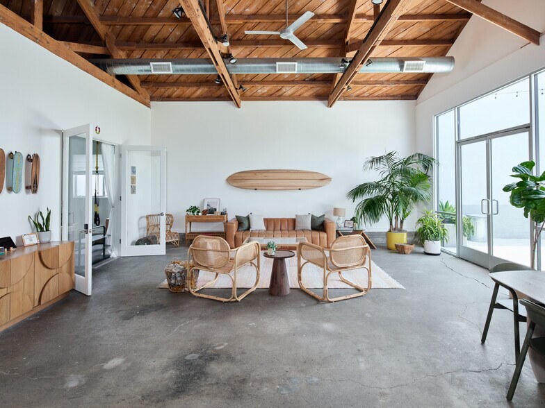 112 Arena St, El Segundo, CA à vendre - Photo du bâtiment - Image 2 de 25