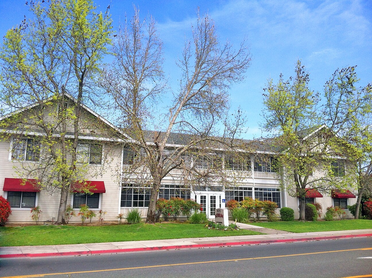 670 W Napa St, Sonoma, CA à louer Photo principale- Image 1 de 2