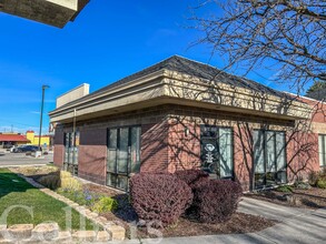 4792 W Overland Rd, Boise, ID for lease Building Photo- Image 2 of 7