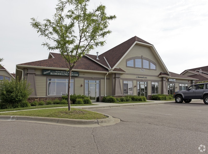 7915 Stone Creek Dr, Chanhassen, MN for lease - Building Photo - Image 2 of 5