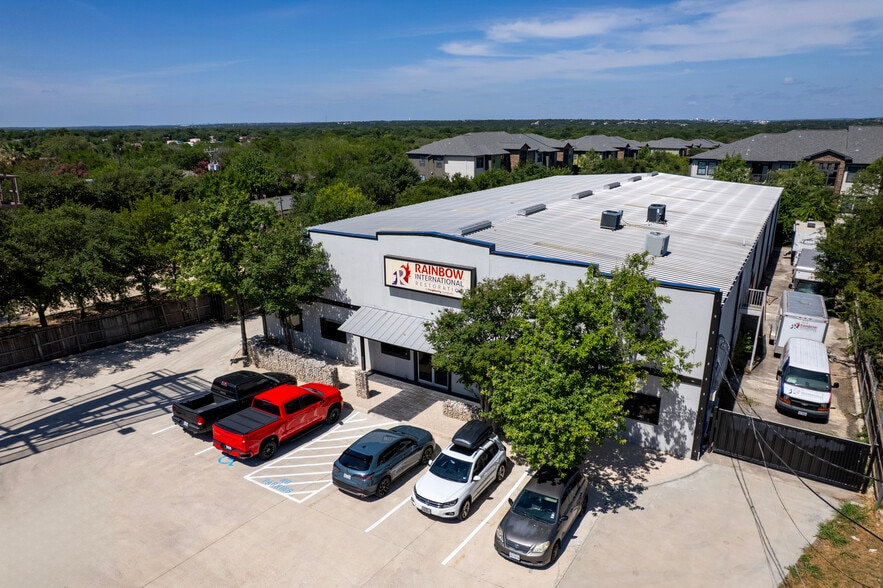 6568 Babcock Rd, San Antonio, TX à vendre - Photo du bâtiment - Image 1 de 14