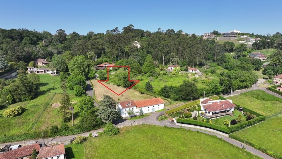 Camino Teyon Cabueñes, 806, Gijón, Asturias for sale - Building Photo - Image 1 of 28