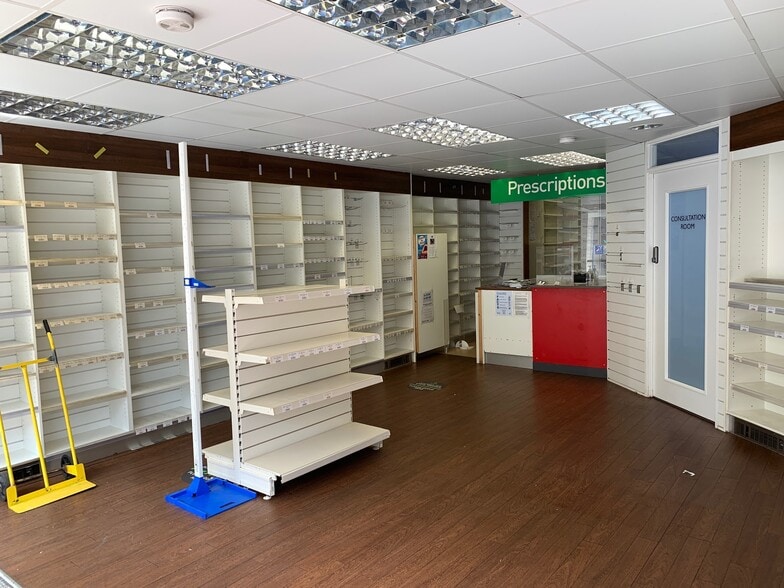 56 High St, Crieff for lease - Building Photo - Image 3 of 5