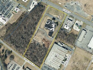 Plus de détails pour 833 N Green St, Morganton, NC - Industriel à vendre