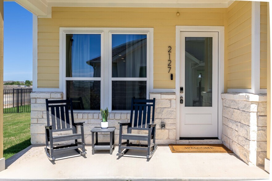 2127 Hofstaat, New Braunfels, TX à vendre - Photo du bâtiment - Image 3 de 33