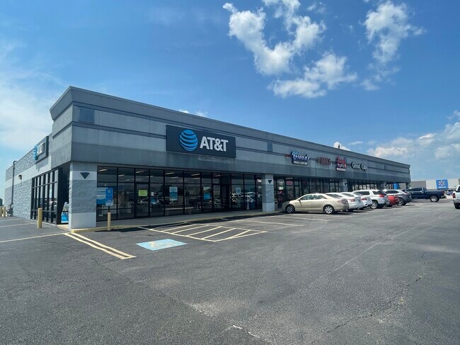 Plus de détails pour 1203 W Ferdon St, Litchfield, IL - Commerce de détail à louer