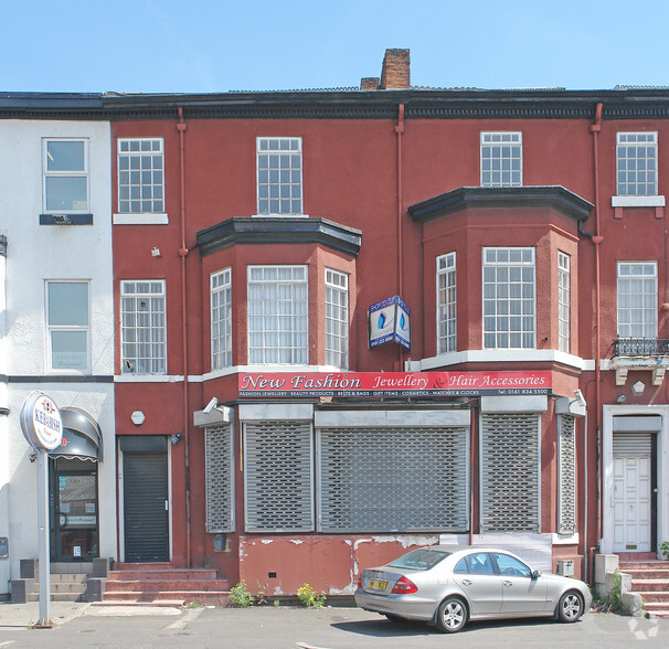 166-168 Cheetham Hill Rd, Manchester for lease - Primary Photo - Image 1 of 3