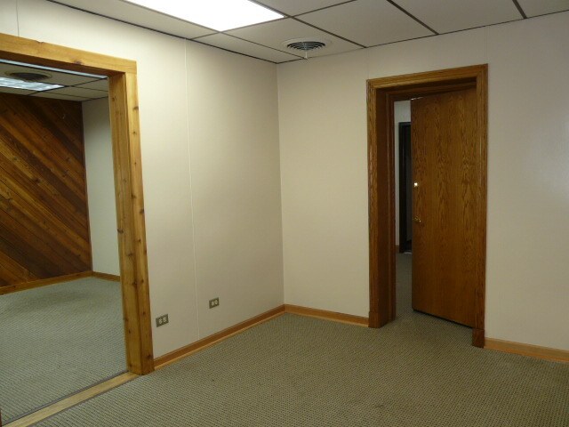 102-106 Center St, Grayslake, IL à vendre - Photo du bâtiment - Image 2 de 16