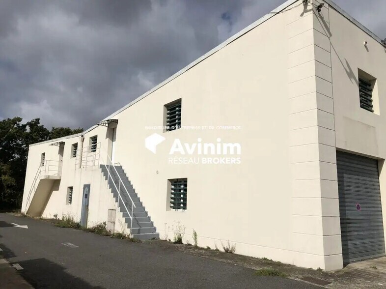 Flex in Saint-Witz for lease - Building Photo - Image 3 of 20