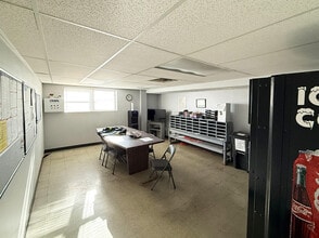 3300 Annapolis Rd, Baltimore, MD for lease Interior Photo- Image 2 of 3