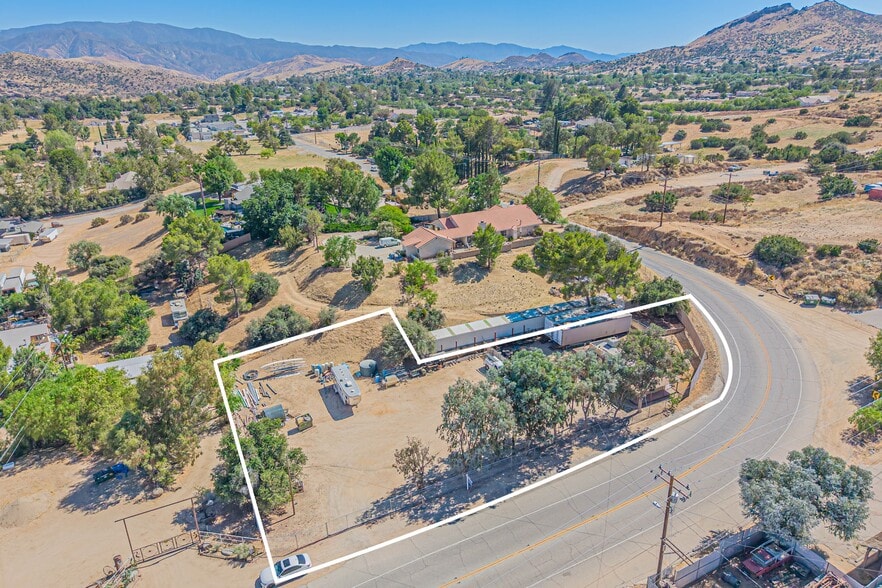 33604 Agua Dulce Canyon Rd, Agua Dulce, CA for sale - Building Photo - Image 3 of 24