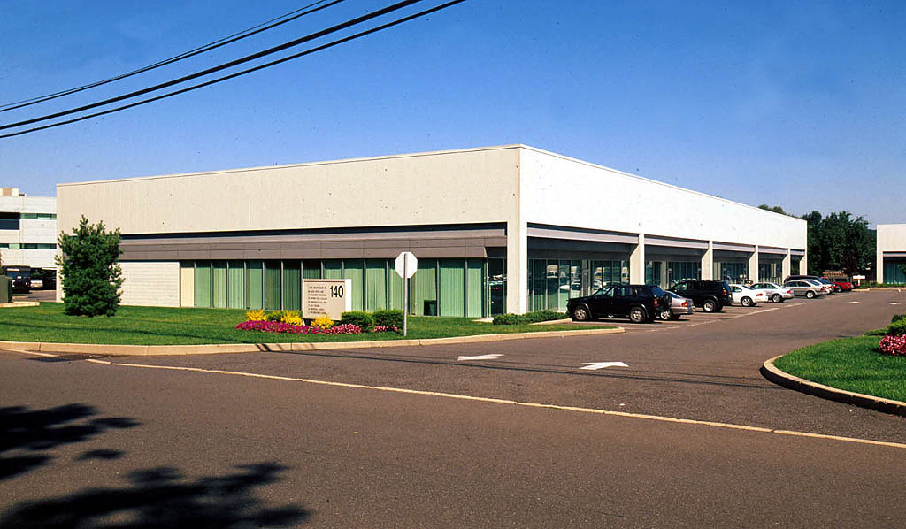 140 Commerce Way, Totowa, NJ à louer Photo principale- Image 1 de 3