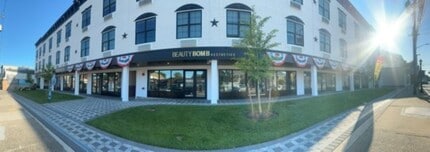 102 W Main St, Smithtown, NY for lease Interior Photo- Image 2 of 8