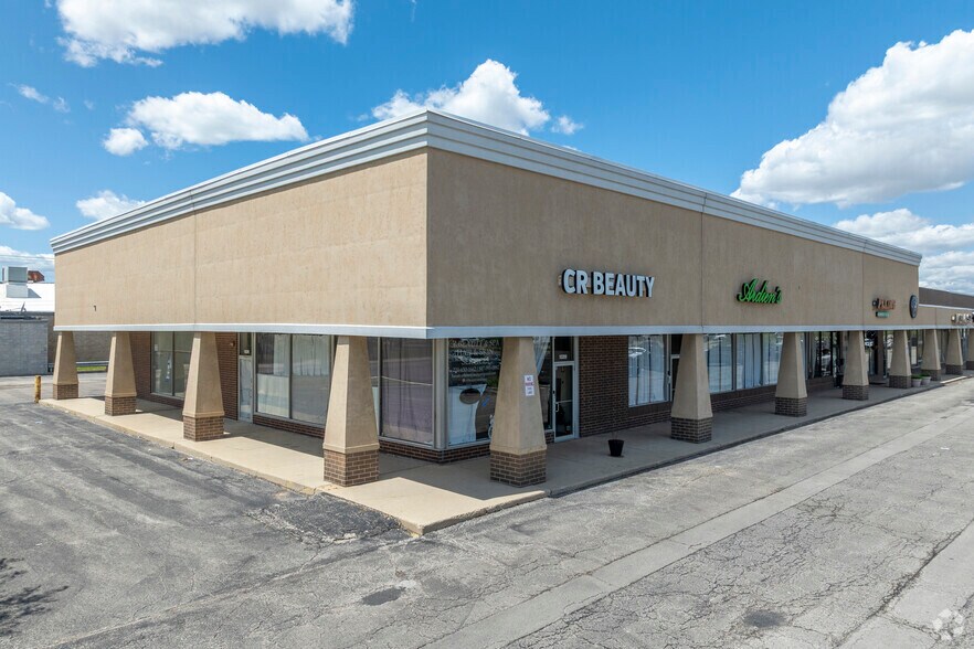 10207 Grand Ave, Franklin Park, IL à louer - Photo principale - Image 3 de 12