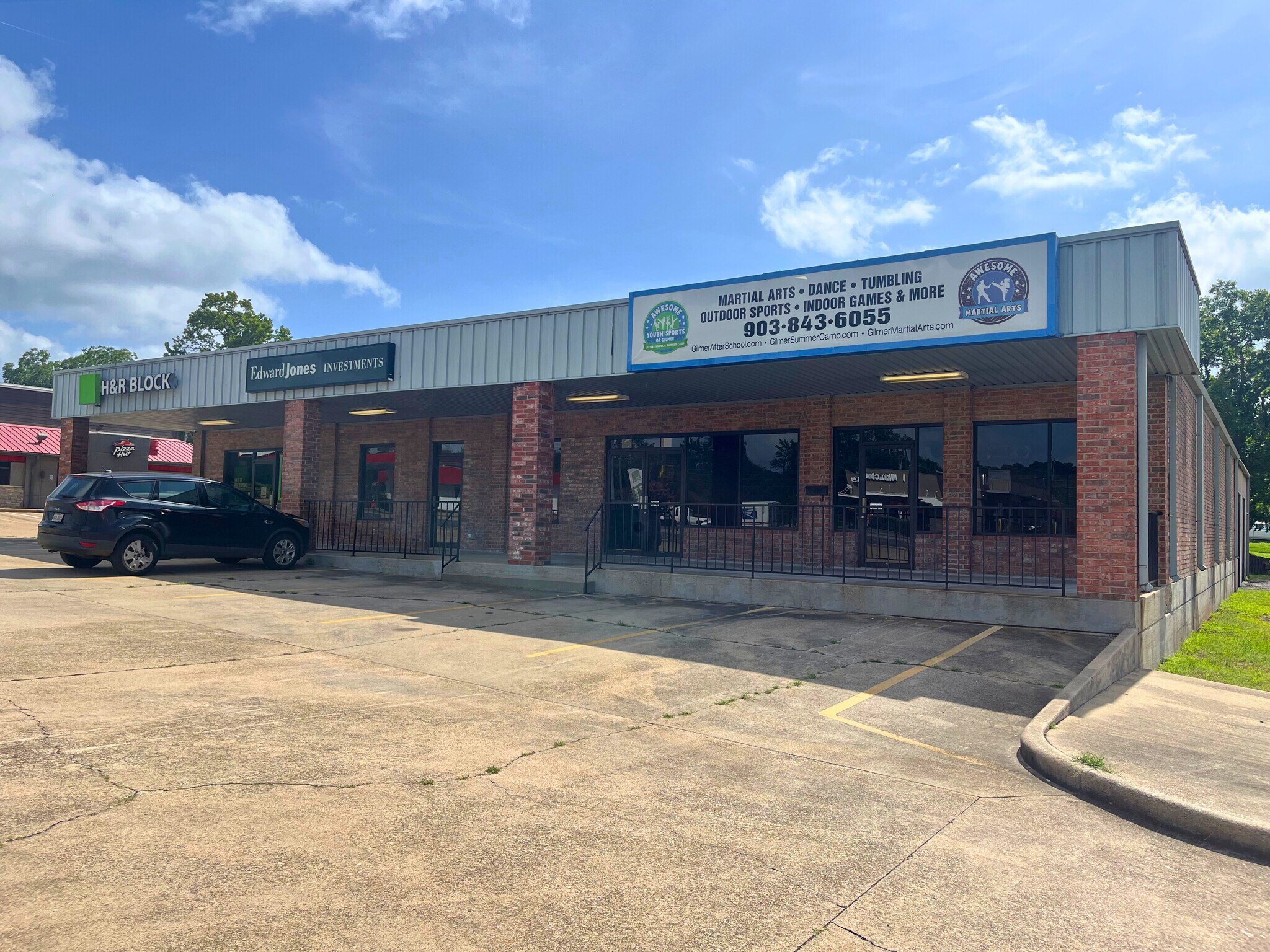 906 Us Highway 271 S, Gilmer, TX à louer Photo principale- Image 1 de 13