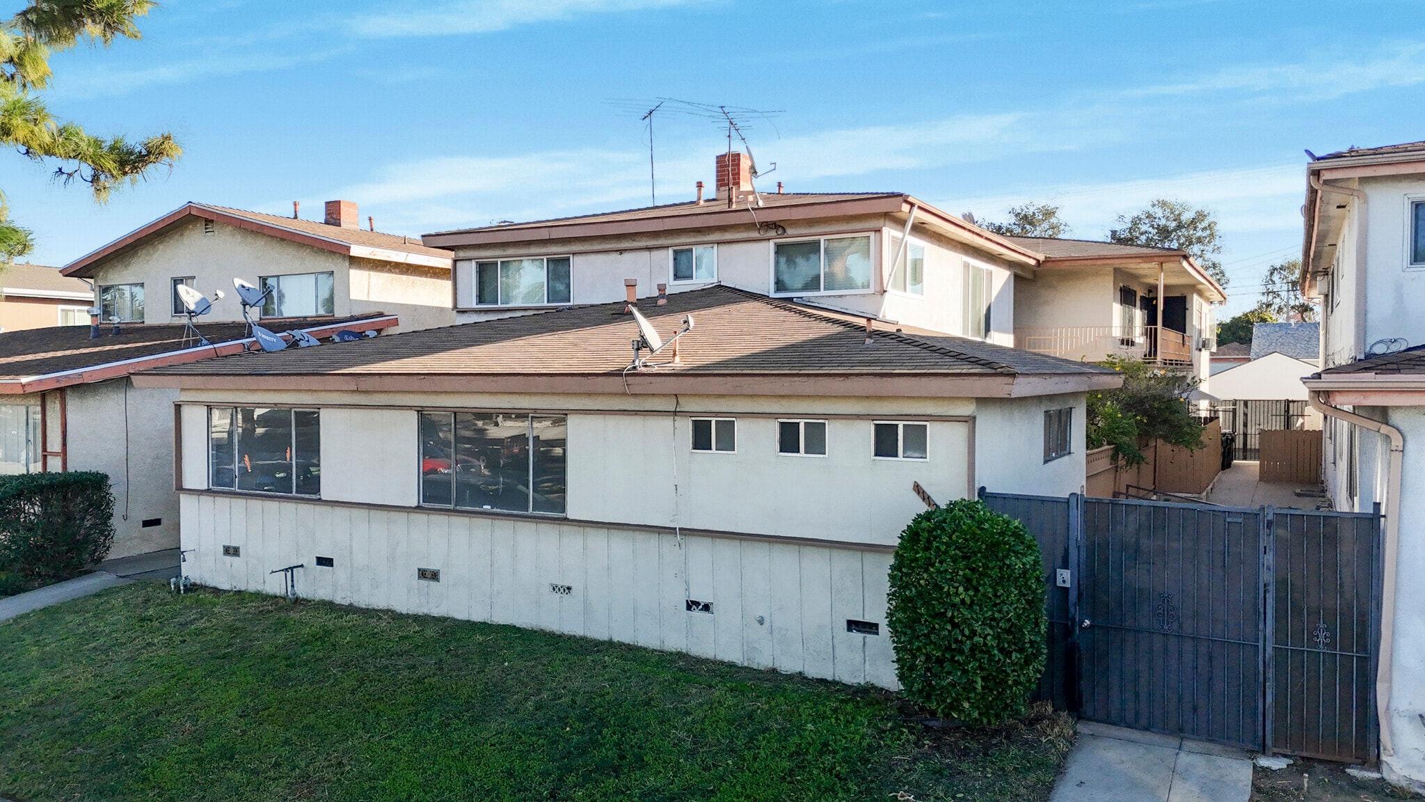 11126 Crenshaw Blvd, Inglewood, CA for sale Primary Photo- Image 1 of 8