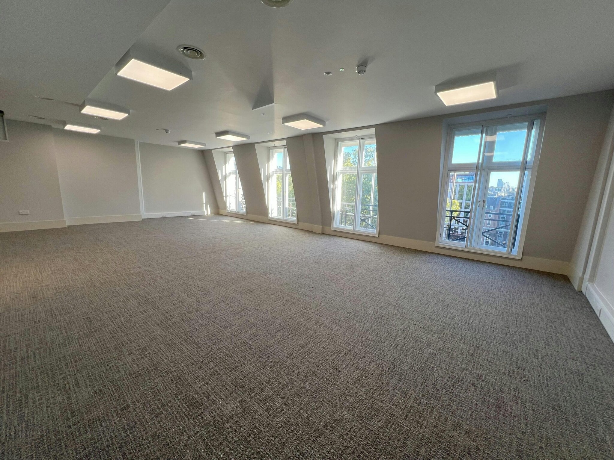 16 Hanover Sq, Londres à louer Photo intérieure- Image 1 de 3