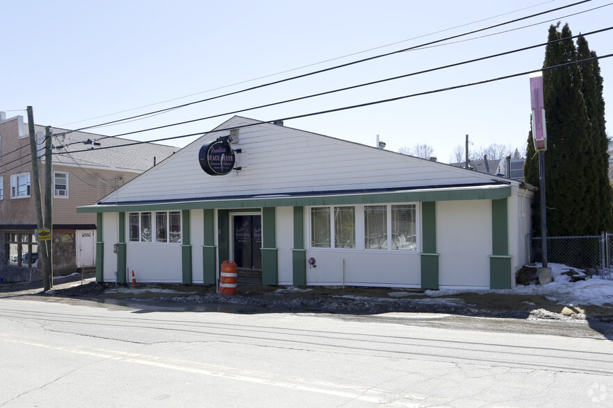 322 Lakeside Ave, Laconia, NH à vendre - Photo principale - Image 1 de 1