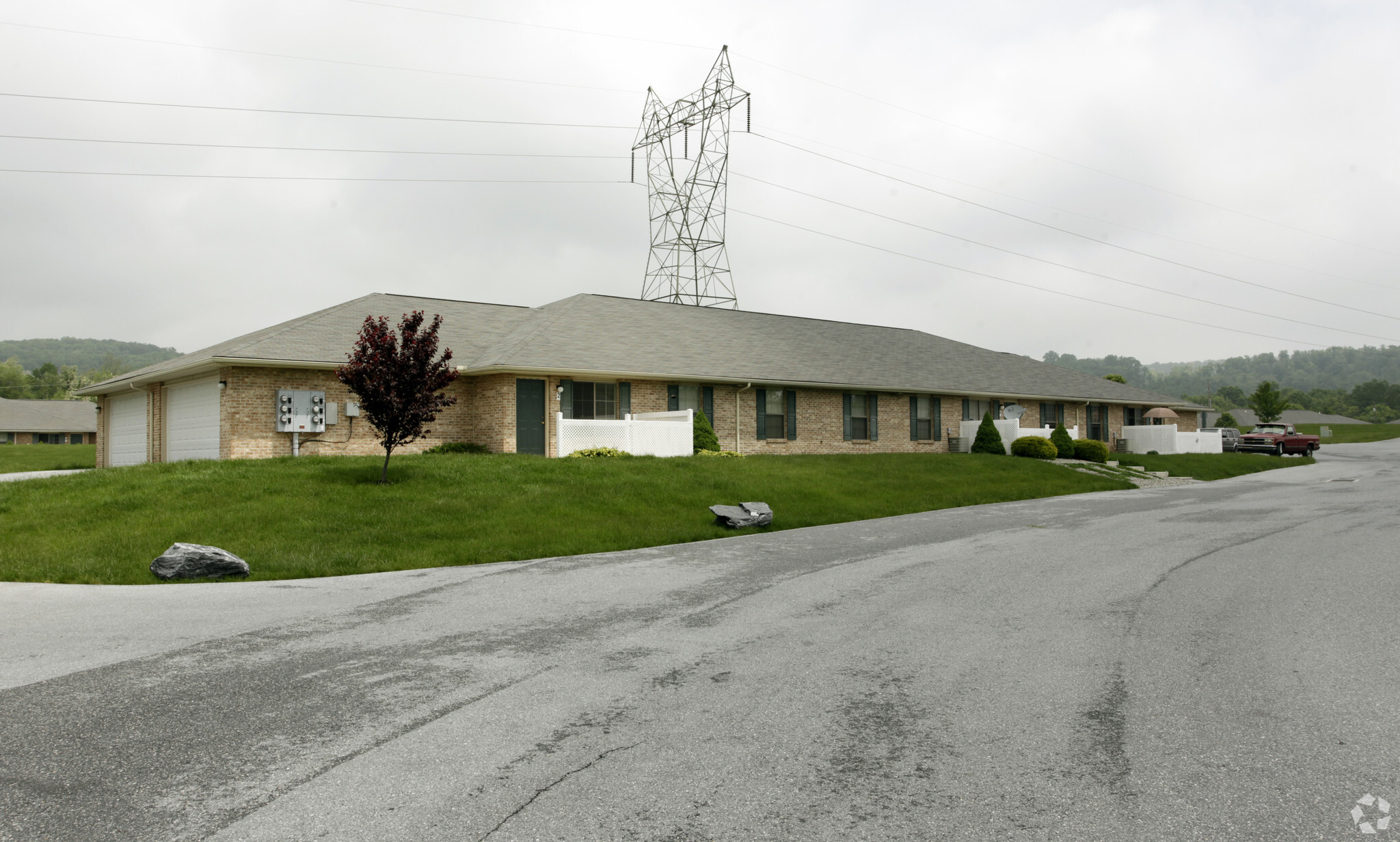 619 Old Quaker Rd, Lewisberry, PA à vendre Photo principale- Image 1 de 1