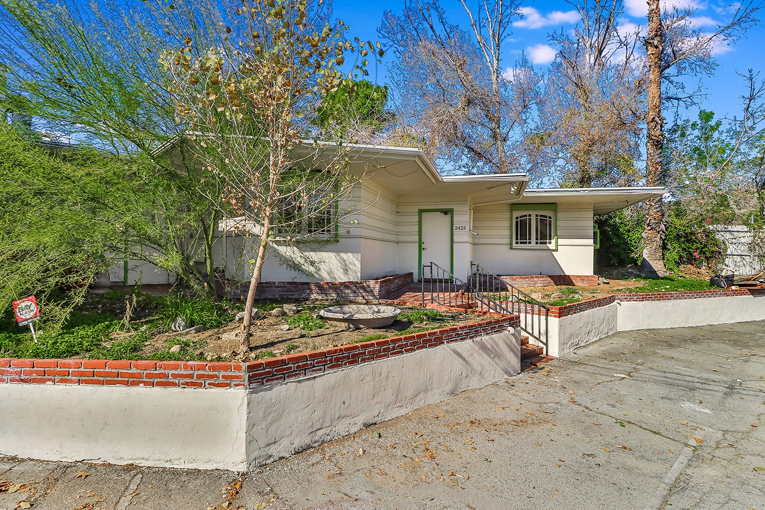 2425 Glover Pl, Los Angeles, CA for lease Primary Photo- Image 1 of 9