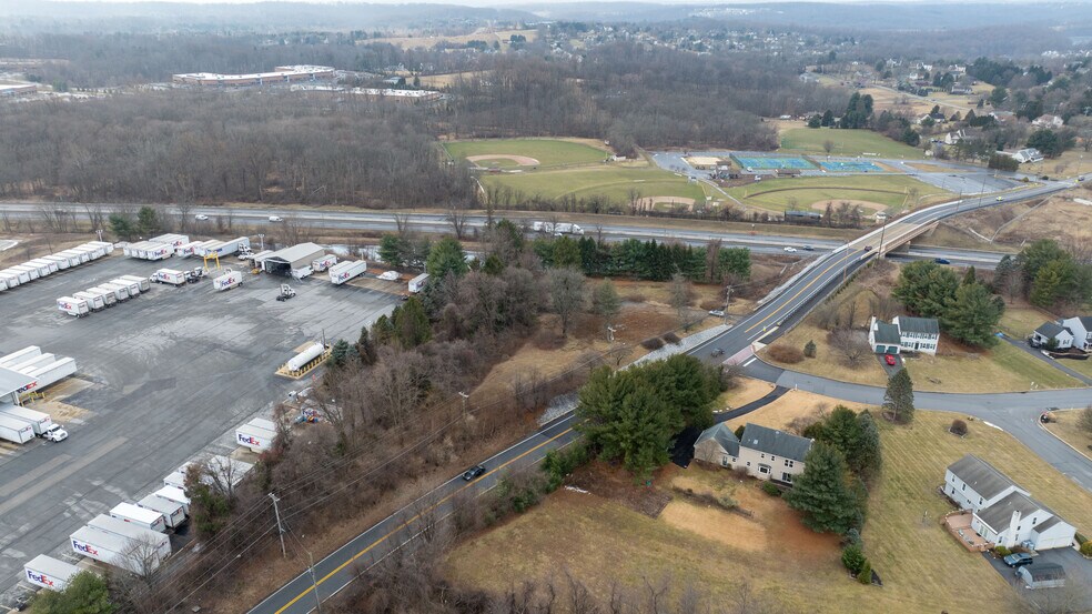 301 Park Rd, Downingtown, PA à vendre - Photo du bâtiment - Image 1 de 4