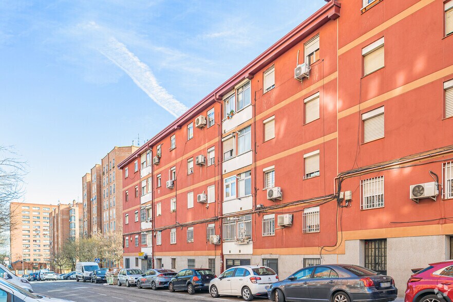 Calle de los Riojanos, 10, Madrid, Madrid à vendre - Photo du bâtiment - Image 2 de 5
