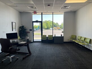 Plus de détails pour 2800-2866 Street Rd, Bensalem, PA - Commerce de détail à louer