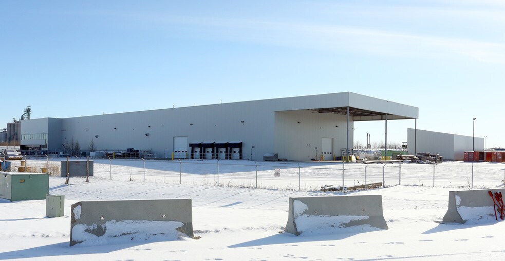 27671 108A Av NW, Acheson, AB à louer - Photo du bâtiment - Image 2 de 7