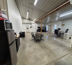 7649-7655 Concord Blvd, Inver Grove Heights, MN for lease Interior Photo- Image 1 of 4