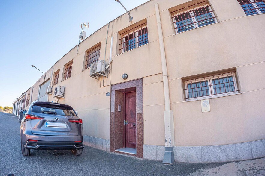 Industrial in Orihuela for lease - Building Photo - Image 3 of 41