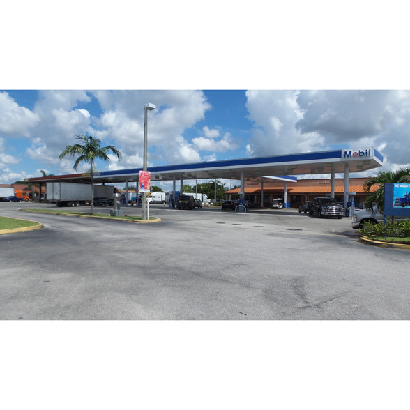 2700-2798 NW 167th St, Opa Locka, FL à louer - Autre - Image 3 de 10