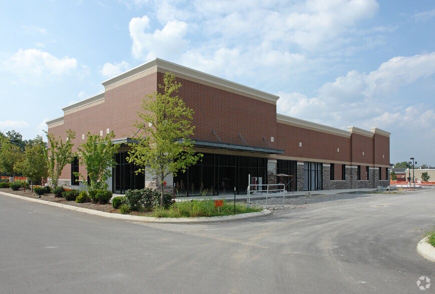 479 N Thompson Ln, Murfreesboro, TN à louer - Photo du bâtiment - Image 3 de 10