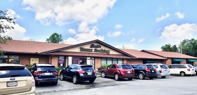 More details for 1102 W Spring St, Monroe, GA - Retail for Sale