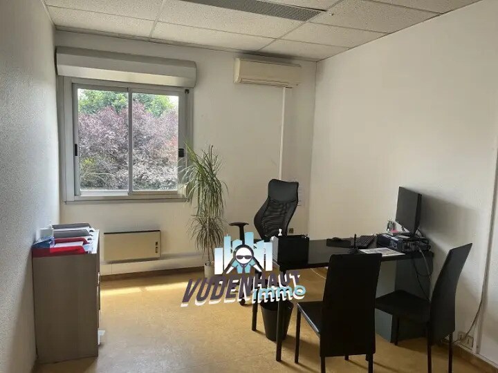 Flex in Toulouse for lease Interior Photo- Image 1 of 10