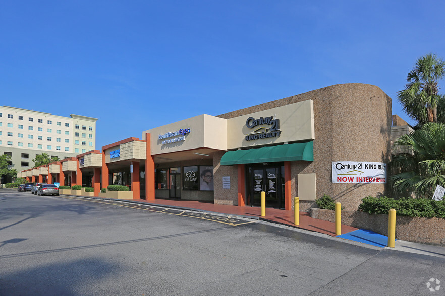3405-3495 NE 163rd St, North Miami Beach, FL for lease - Building Photo - Image 1 of 12