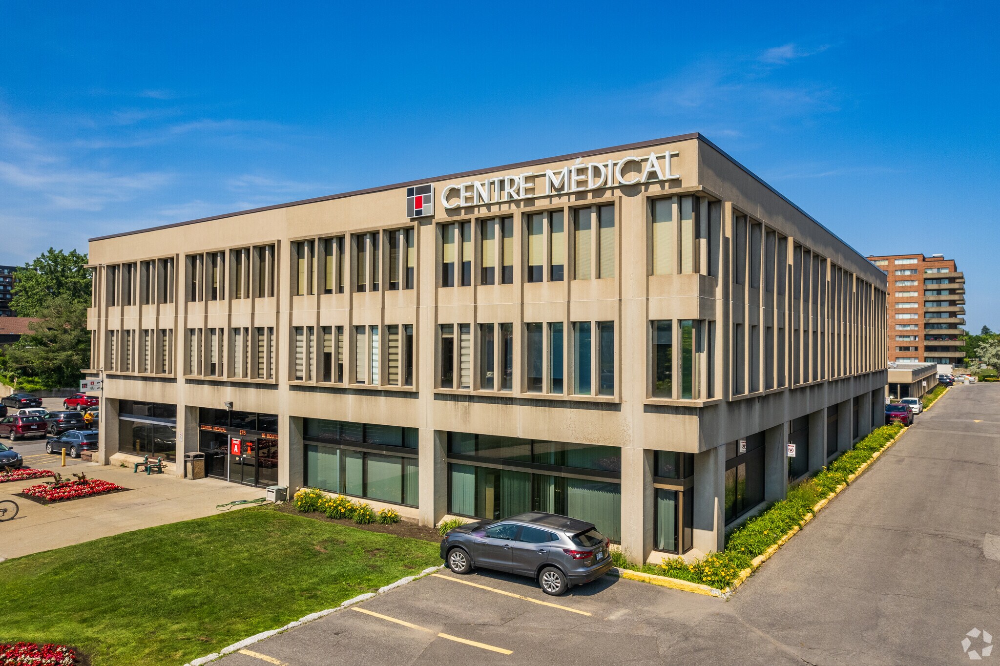 175 Av Stillview, Pointe-claire, QC à vendre Photo du bâtiment- Image 1 de 1