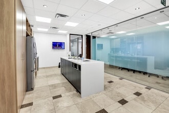 10 King St E, Toronto, ON for lease Interior Photo- Image 1 of 9