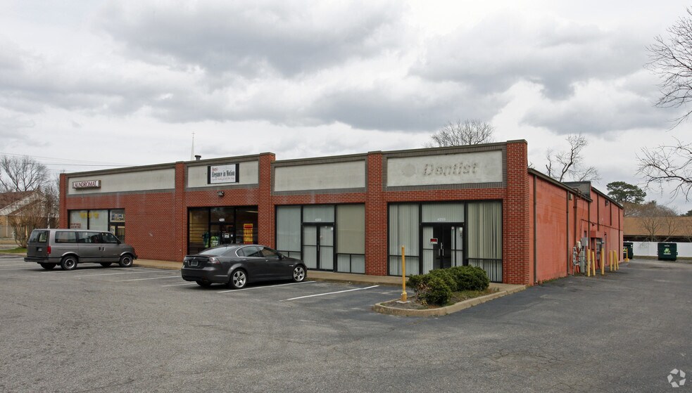 4221-4259 Greenwood Dr, Portsmouth, VA à louer - Photo du bâtiment - Image 3 de 4