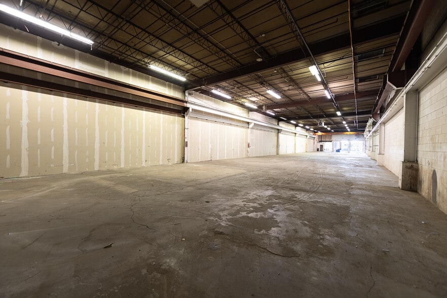 2650 W Fulton St, Chicago, IL for lease - Interior Photo - Image 3 of 10