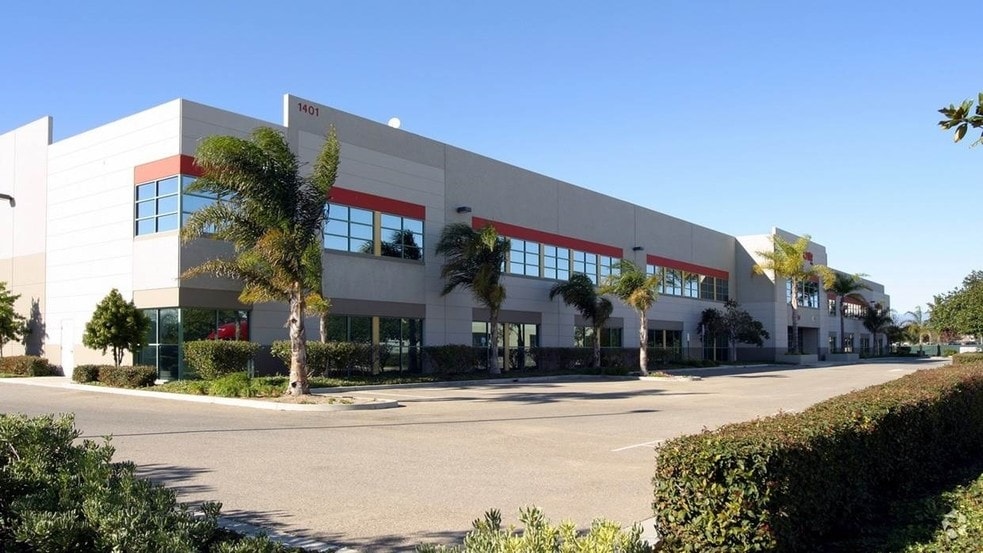 1401 Maulhardt Ave, Oxnard, CA for lease - Building Photo - Image 1 of 9