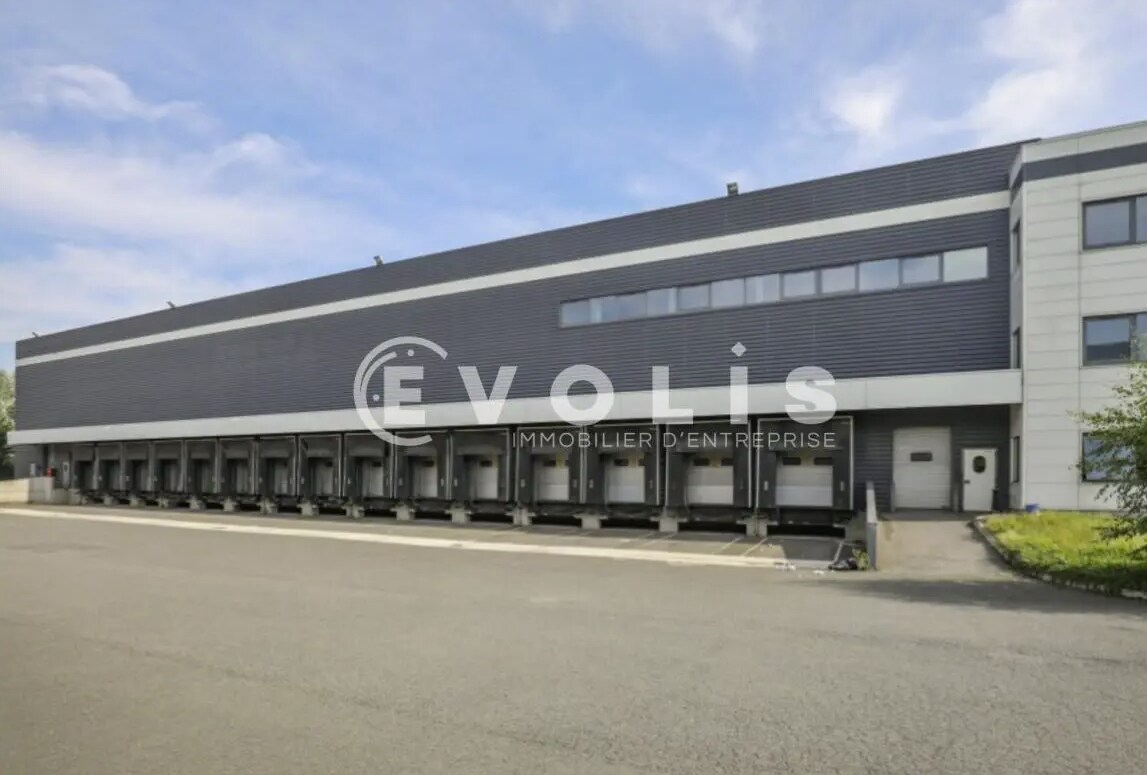 29 Rue Héléne Boucher, Chilly-Mazarin for lease Building Photo- Image 1 of 11