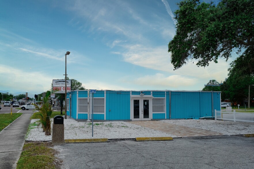 5804 54th Ave N, Kenneth City, FL for lease - Building Photo - Image 3 of 24