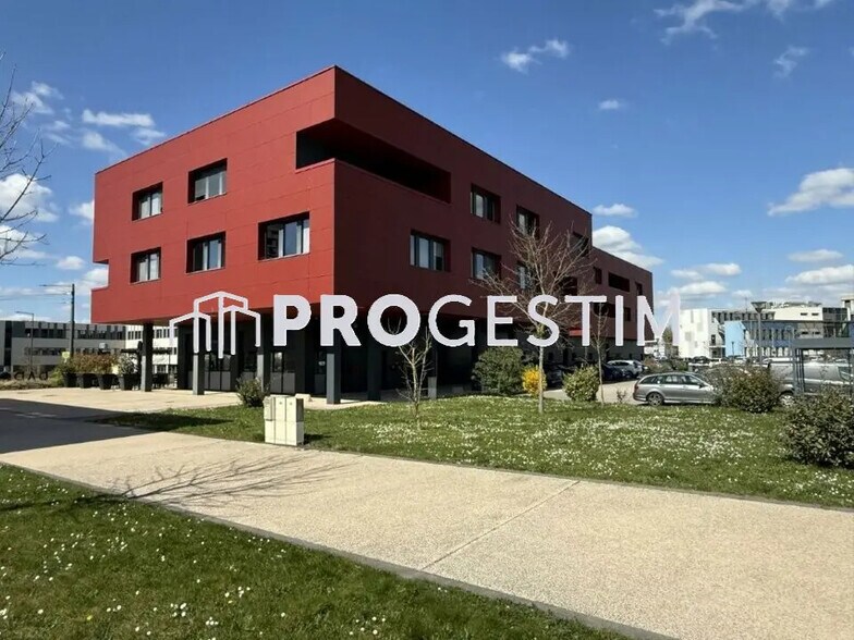 Bureau dans Dijon à louer - Photo du bâtiment - Image 2 de 12