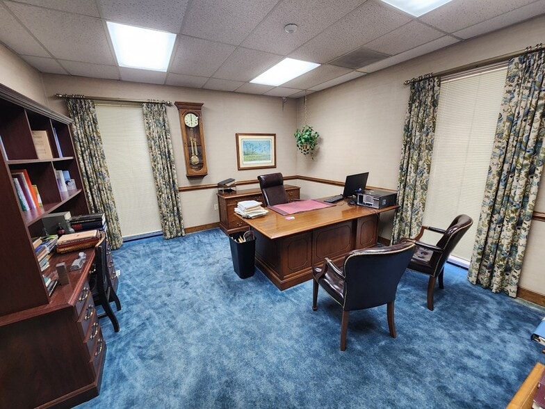 930 Winfield Rd, Petersburg, VA for sale - Building Photo - Image 3 of 7